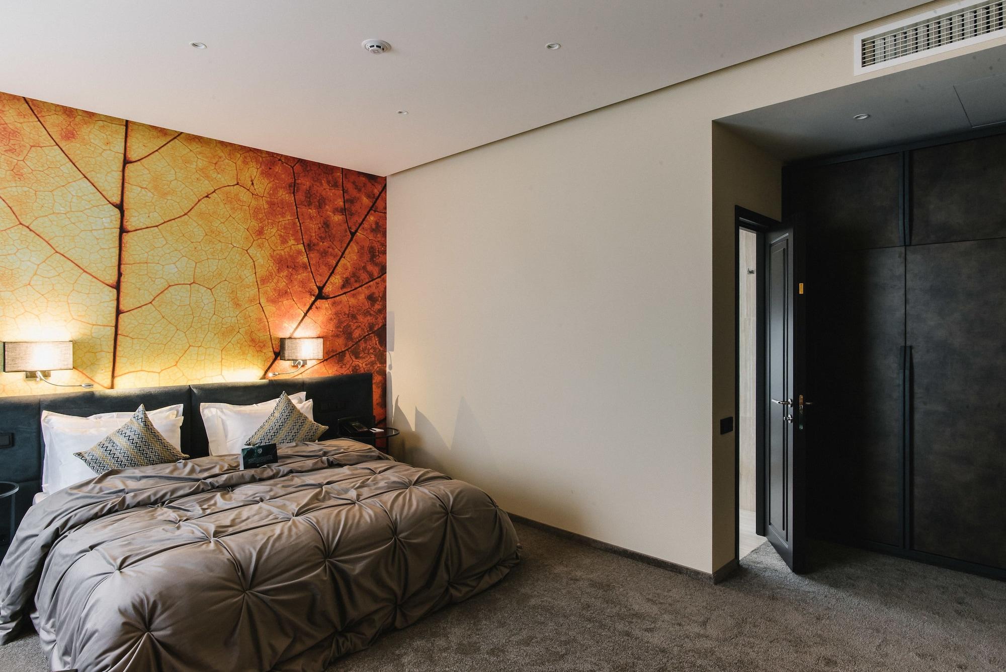 Noble Boutique Hotel Lutsʼk Exterior foto
